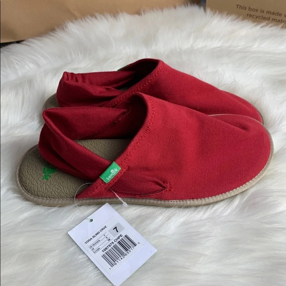 Sanuk Shoes - New Women’s Red Sanuk Sandal Size 7